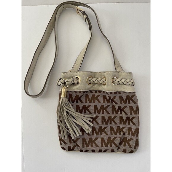 Michael Kors Signature Cross Body Bag Leather Trim Tassel Braid‎ Detail - Picture 1 of 16